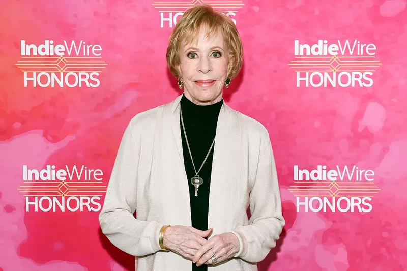 Hollywood's Wild Child: Carol Burnett's Death-Defying Sign Climbs and the $50 Miracle That Made Her a Star