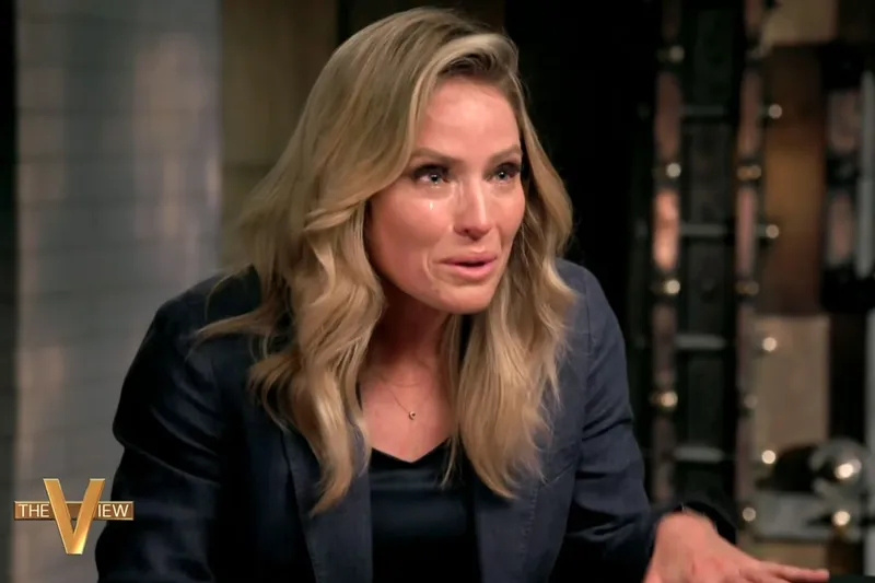 Sara Haines' DNA Bombshell: 'The View' Host Discovers She's Direct Descendant of TWO Founding Fathers - And Her Reaction Goes Viral