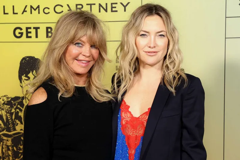 Oscars Date Drama: Kate Hudson Chooses Mom Goldie Hawn Over Fiancé in Emotional Redemption Bid